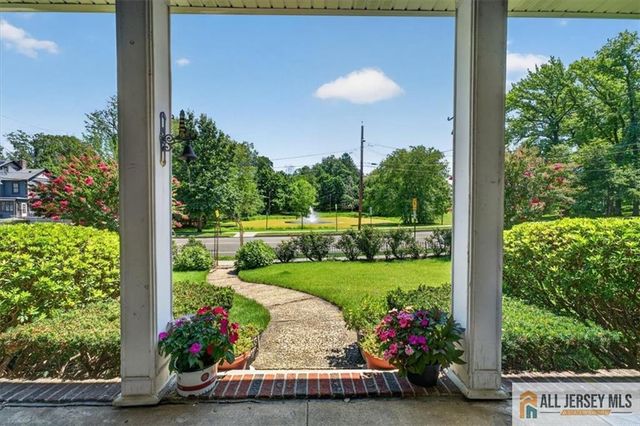 179 Lake Avenue, Metuchen, NJ 08840