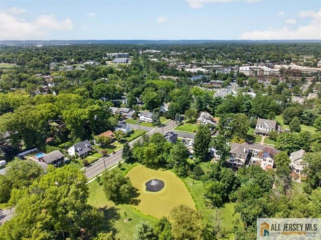 179 Lake Avenue, Metuchen, NJ 08840
