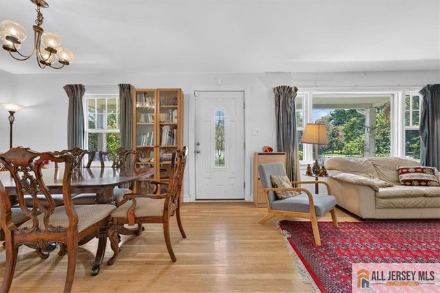179 Lake Avenue, Metuchen, NJ 08840