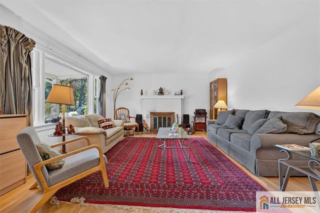 179 Lake Avenue, Metuchen, NJ 08840