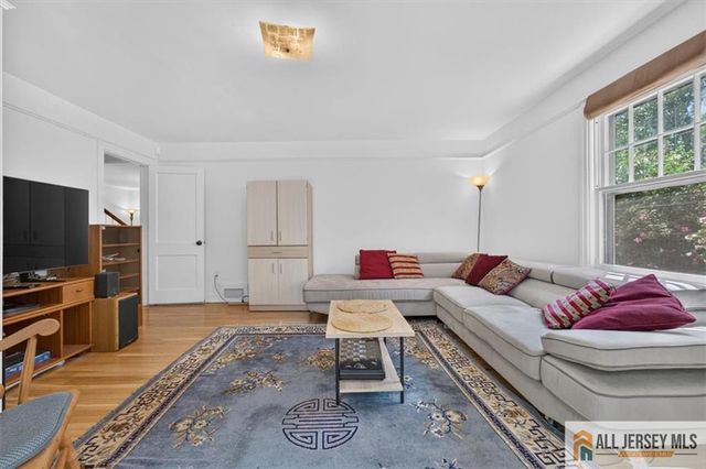 179 Lake Avenue, Metuchen, NJ 08840