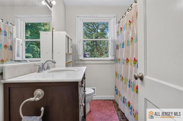 179 Lake Avenue, Metuchen, NJ 08840