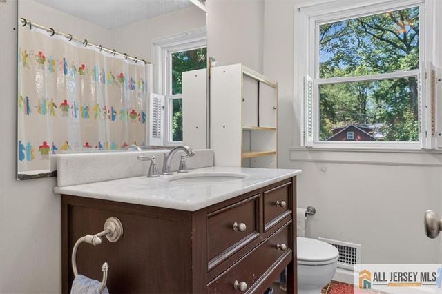 179 Lake Avenue, Metuchen, NJ 08840