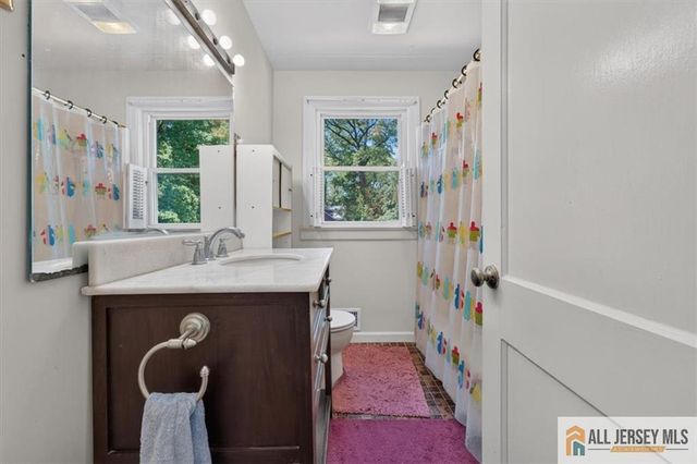 179 Lake Avenue, Metuchen, NJ 08840