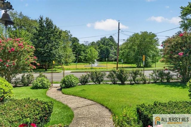 179 Lake Avenue, Metuchen, NJ 08840