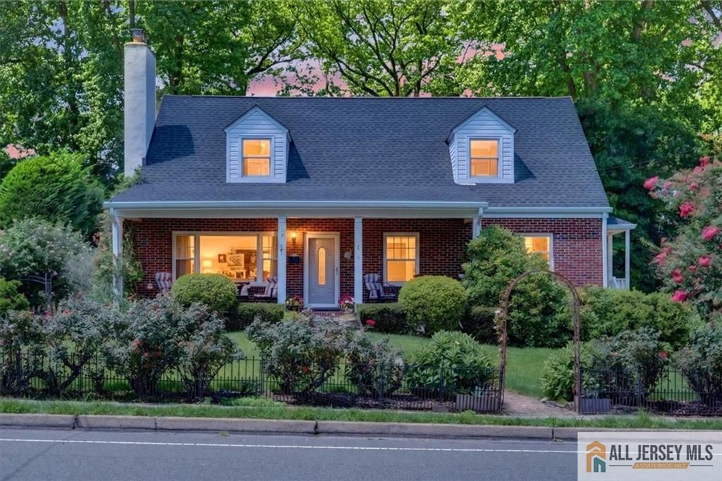 179 Lake Avenue, Metuchen, NJ 08840