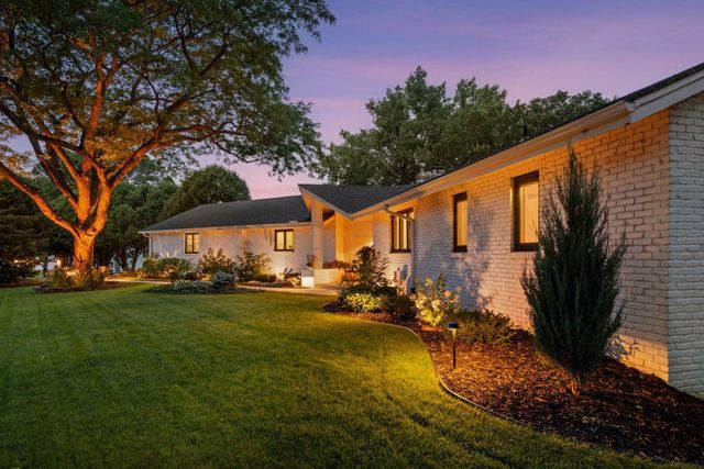 3550 Island View Circle NW, Prior Lake, MN 55372