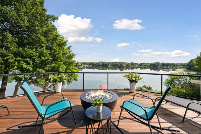 3550 Island View Circle NW, Prior Lake, MN 55372