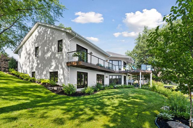 3550 Island View Circle NW, Prior Lake, MN 55372