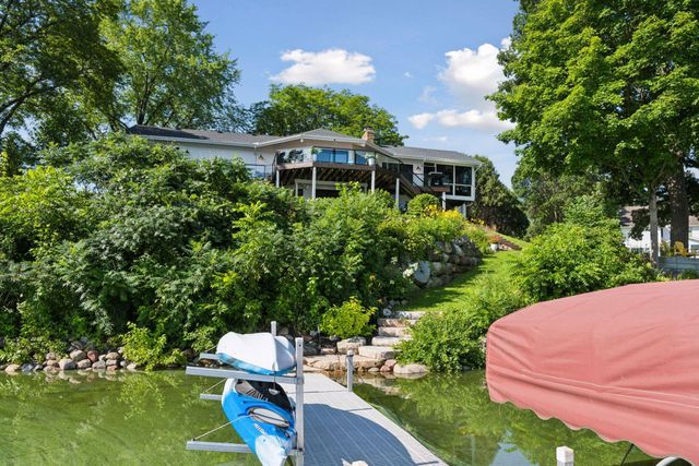 3550 Island View Circle NW, Prior Lake, MN 55372