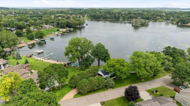 3550 Island View Circle NW, Prior Lake, MN 55372