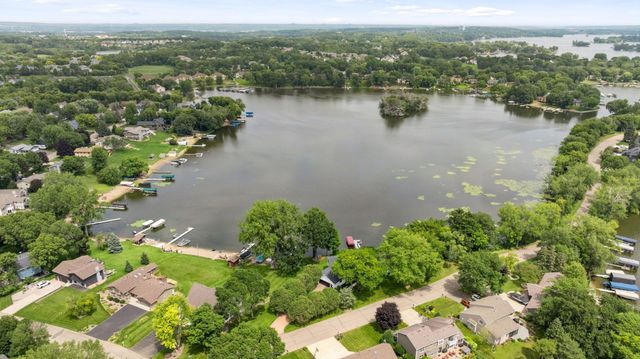 3550 Island View Circle NW, Prior Lake, MN 55372