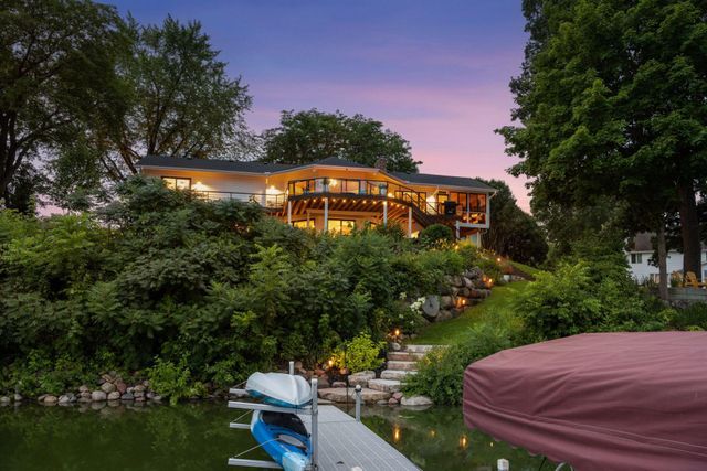 3550 Island View Circle NW, Prior Lake, MN 55372