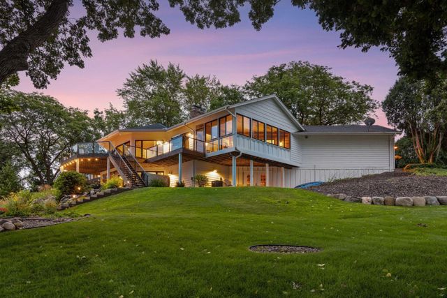 3550 Island View Circle NW, Prior Lake, MN 55372