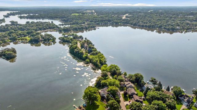 3550 Island View Circle NW, Prior Lake, MN 55372