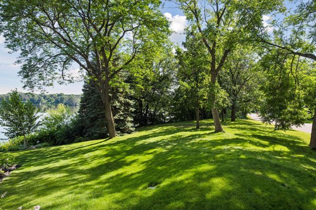 3550 Island View Circle NW, Prior Lake, MN 55372