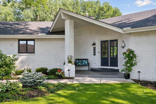 3550 Island View Circle NW, Prior Lake, MN 55372