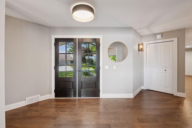 3550 Island View Circle NW, Prior Lake, MN 55372