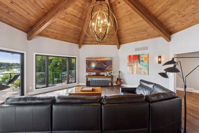 3550 Island View Circle NW, Prior Lake, MN 55372