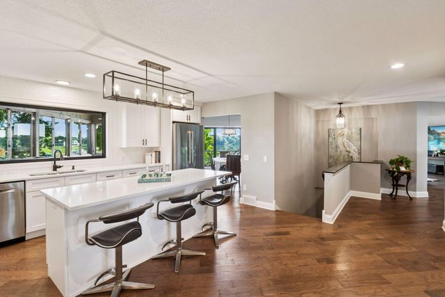 3550 Island View Circle NW, Prior Lake, MN 55372