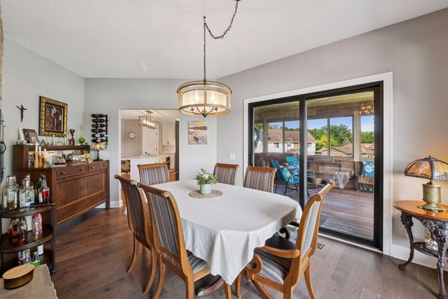 3550 Island View Circle NW, Prior Lake, MN 55372