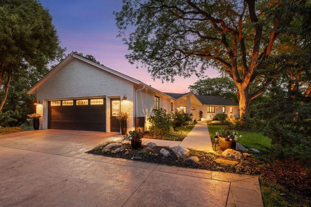 3550 Island View Circle NW, Prior Lake, MN 55372