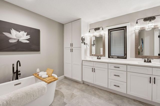 3550 Island View Circle NW, Prior Lake, MN 55372