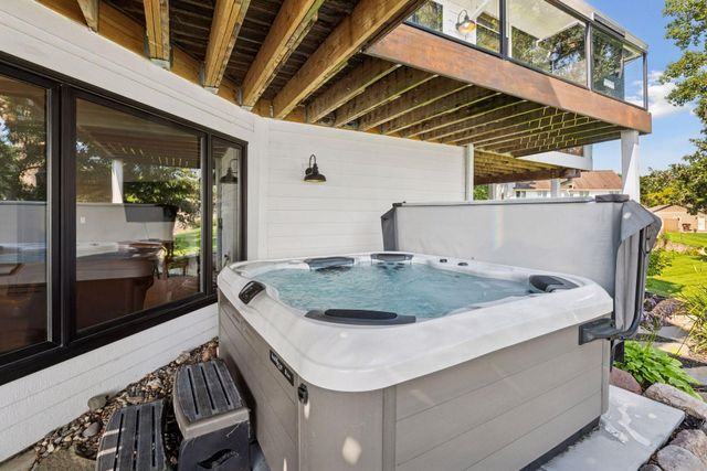 3550 Island View Circle NW, Prior Lake, MN 55372