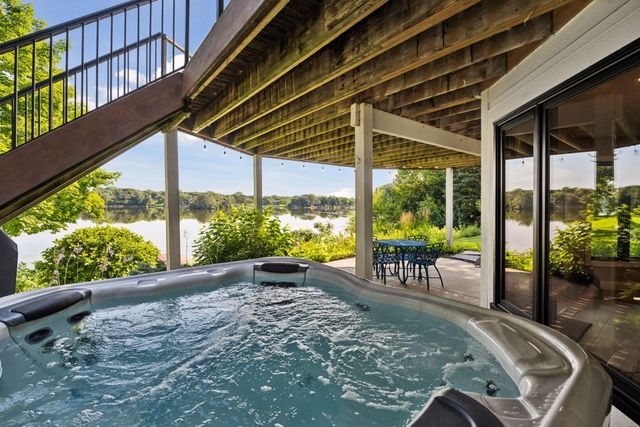 3550 Island View Circle NW, Prior Lake, MN 55372