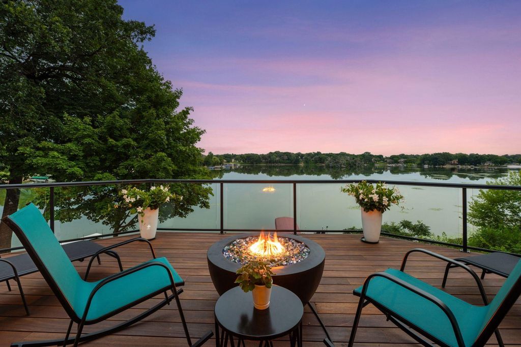 3550 Island View Circle NW, Prior Lake, MN 55372