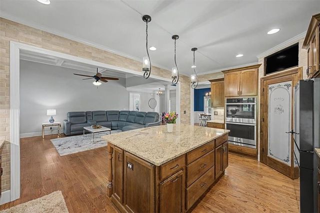 711 Upper Burris Road, Canton, GA 30114