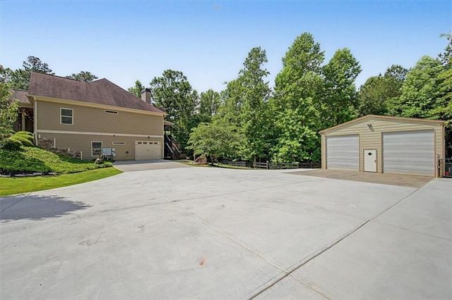 711 Upper Burris Road, Canton, GA 30114