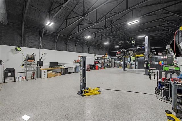 711 Upper Burris Road, Canton, GA 30114