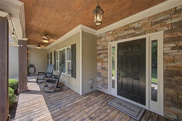 711 Upper Burris Road, Canton, GA 30114