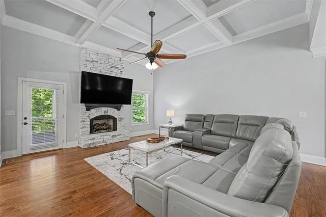 711 Upper Burris Road, Canton, GA 30114