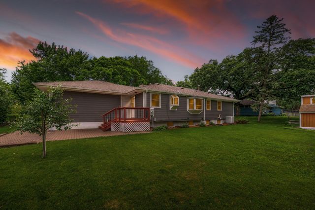 2541 Quebec Avenue S, Saint Louis Park, MN 55426