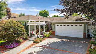 524 Hillview Dr, Fremont, CA 94536