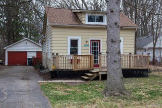 604 Trombley Drive, Troy, MI 48083