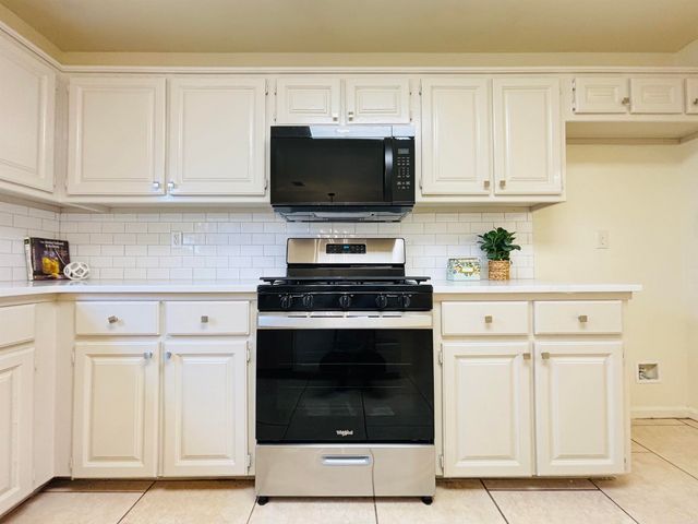 1004 Norwich Drive, Benton, AR 72019