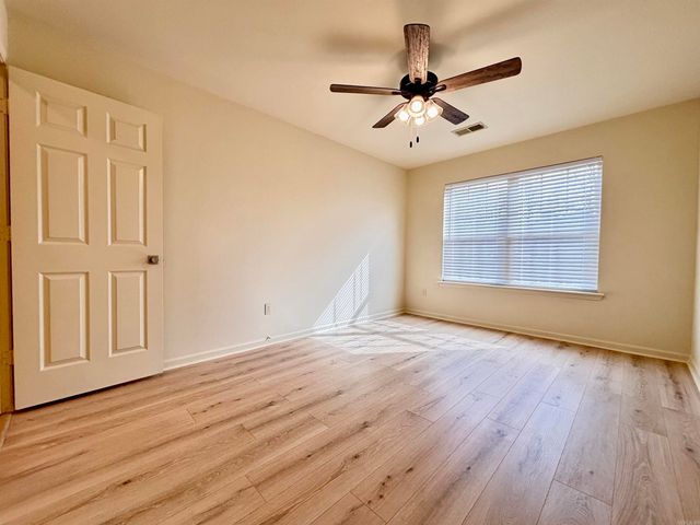 1004 Norwich Drive, Benton, AR 72019