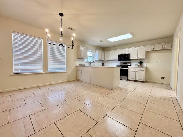 1004 Norwich Drive, Benton, AR 72019