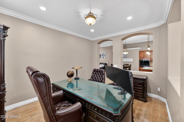 8812 W MYRTLE Avenue, Glendale, AZ 85305