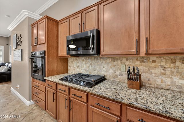 8812 W MYRTLE Avenue, Glendale, AZ 85305