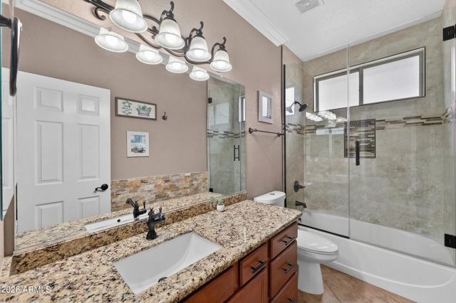 8812 W MYRTLE Avenue, Glendale, AZ 85305