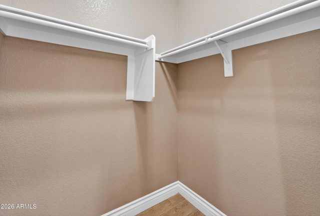 8812 W MYRTLE Avenue, Glendale, AZ 85305