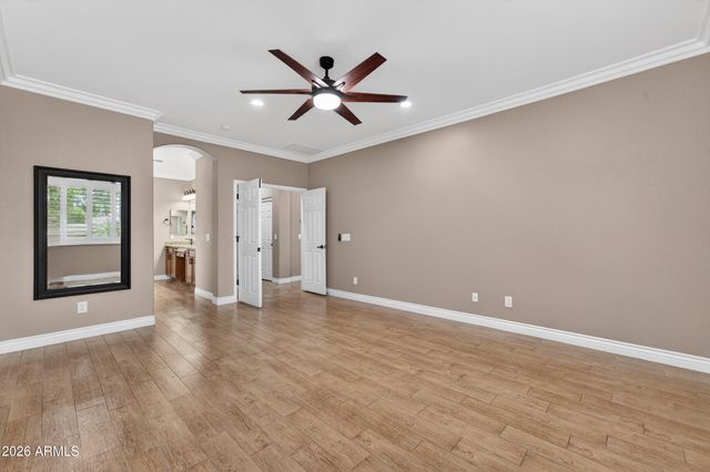 8812 W MYRTLE Avenue, Glendale, AZ 85305