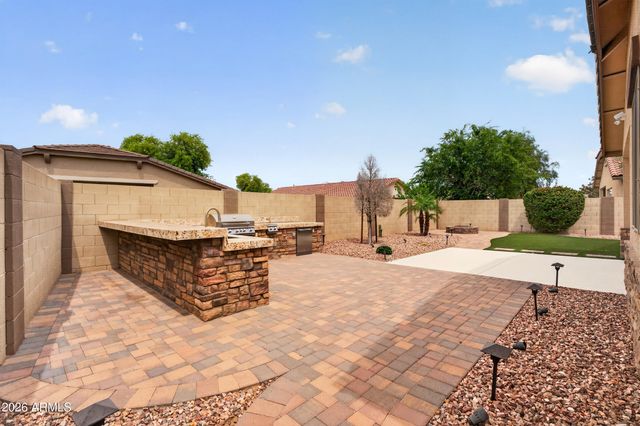 8812 W MYRTLE Avenue, Glendale, AZ 85305