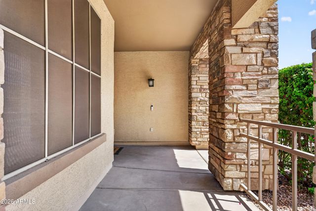 8812 W MYRTLE Avenue, Glendale, AZ 85305