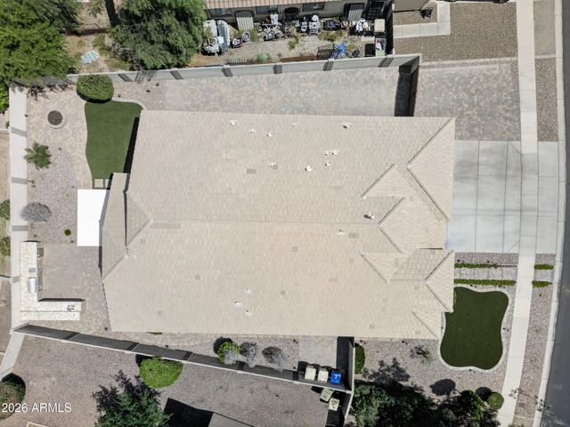 8812 W MYRTLE Avenue, Glendale, AZ 85305