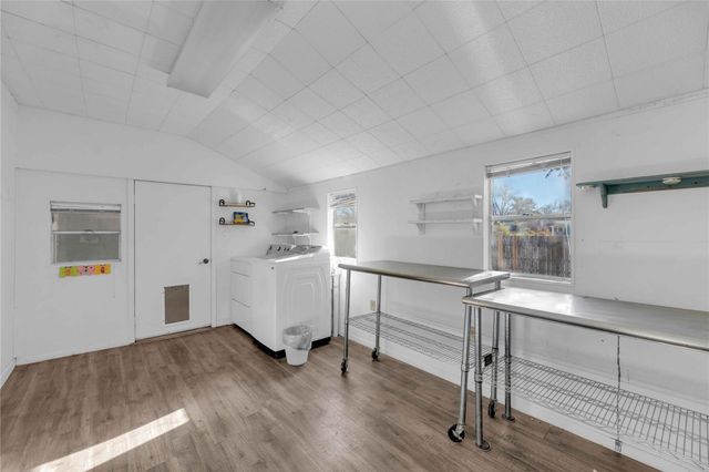 611 South Franklin ST, La Grange, TX 78945